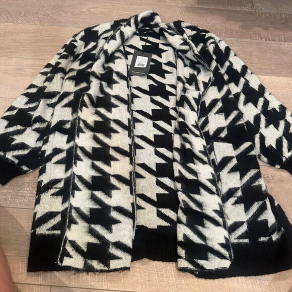 WHO WHAT WEAR WOMENS BLACK WHITE KNIT LONG SWEATER NEW LARGE - Picture 1 of 9